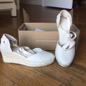 Brand new Soludos lace up espadrilles